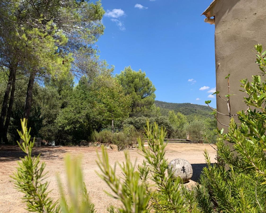 Sous les Chênes Peypin-d'Aigues Exterior foto